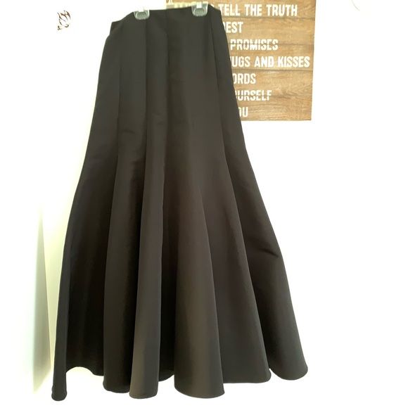 Ann Taylor Dresses & Skirts - Ann Taylor evening maxi skirt formal dressy